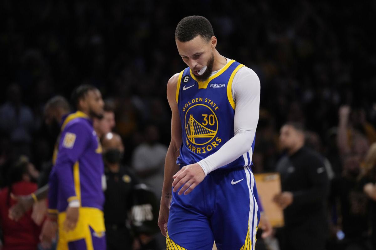 Stephen Curry dominates for Warriors in NBA Finals - The Washington Post