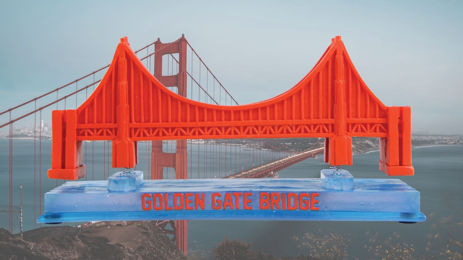 ゴールデンゲートブリッジ　50周年記念メダル ゴールデンゲートブリッジ 50周年記念メダル - メルカリ