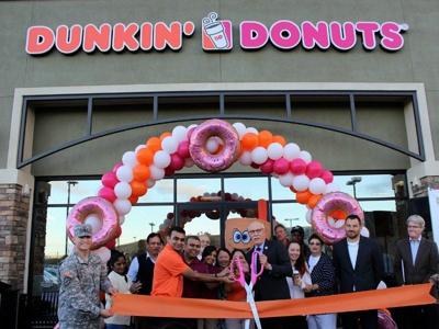 Ribbon-cutting-at-Dunkin-Donuts-grand-opening-in-American-Canyon