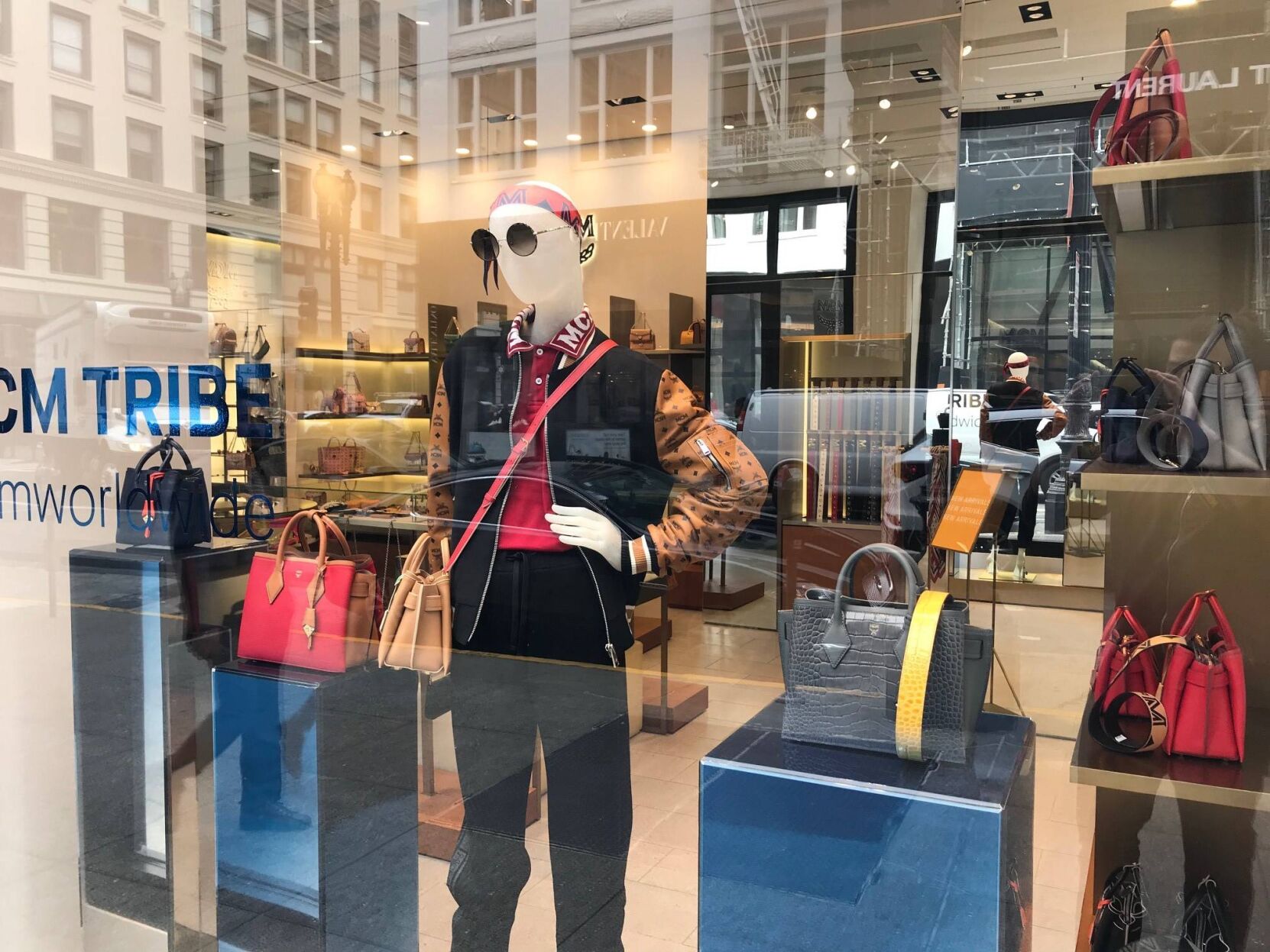 Fendi store discount robbed