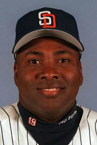 Tony Gwynn's legacy could be end of chewing tobacco in majors 