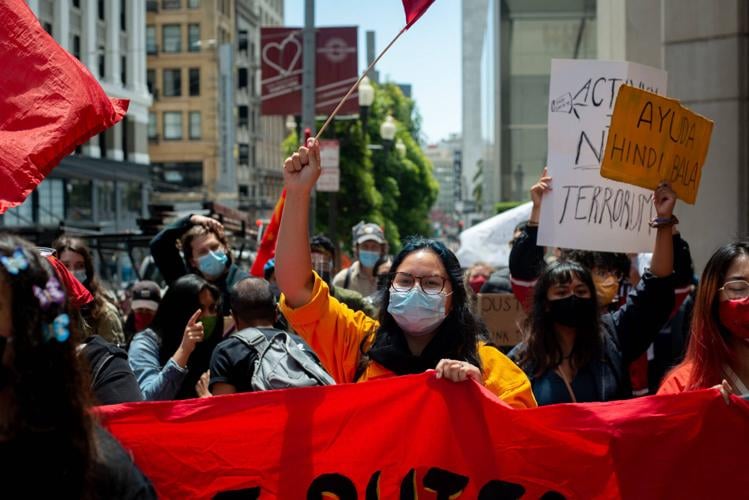 San Francisco Giants brass supports manager's protests