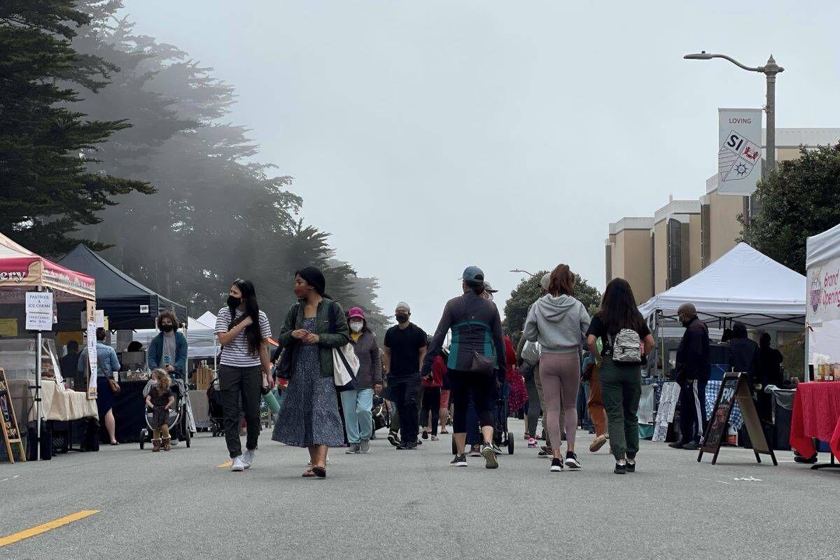 Pop-up farmers market finds its way into the hearts of the Outer Sunset | Archives | sfexaminer.com