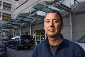 Médecin de l’UCSF étudiant les délires liés à l’IA alerte sur un risque plus grand pour la France