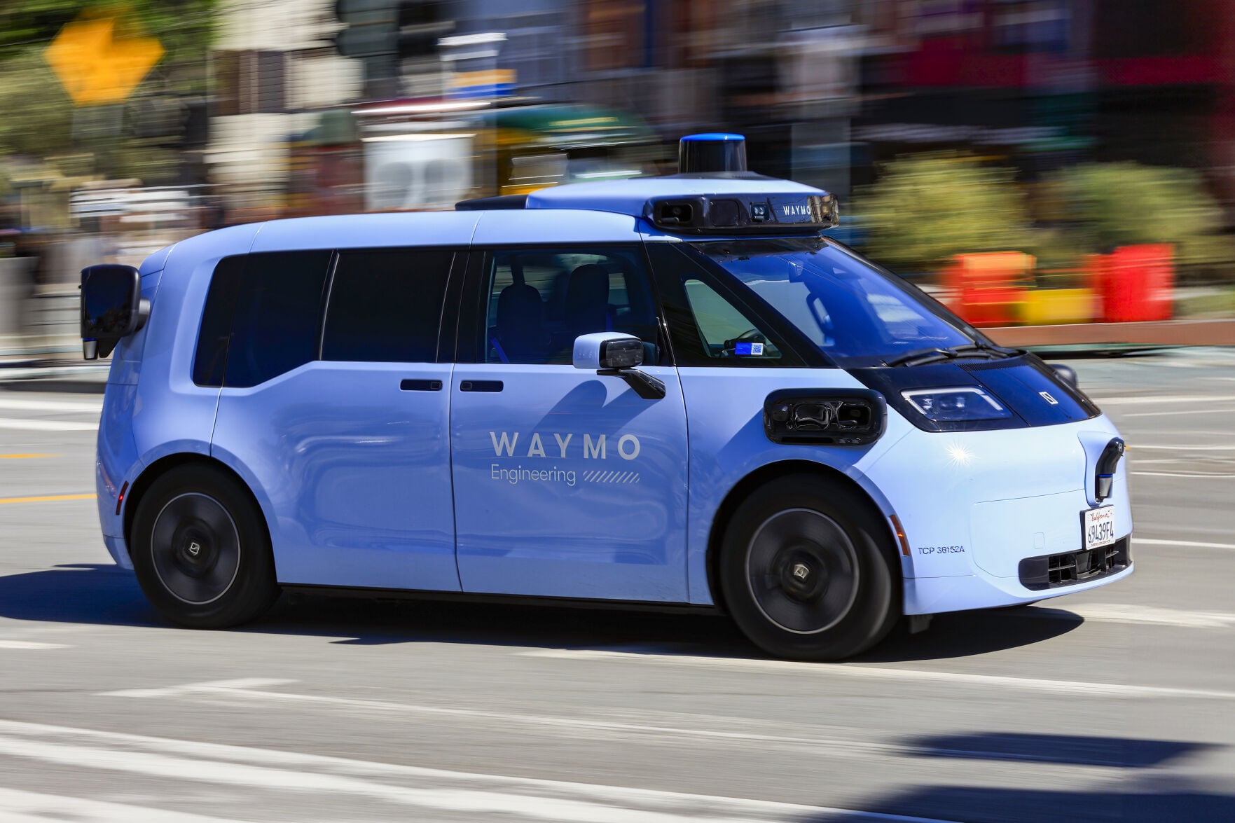 Waymo transforme le transport public en service privé à la demande