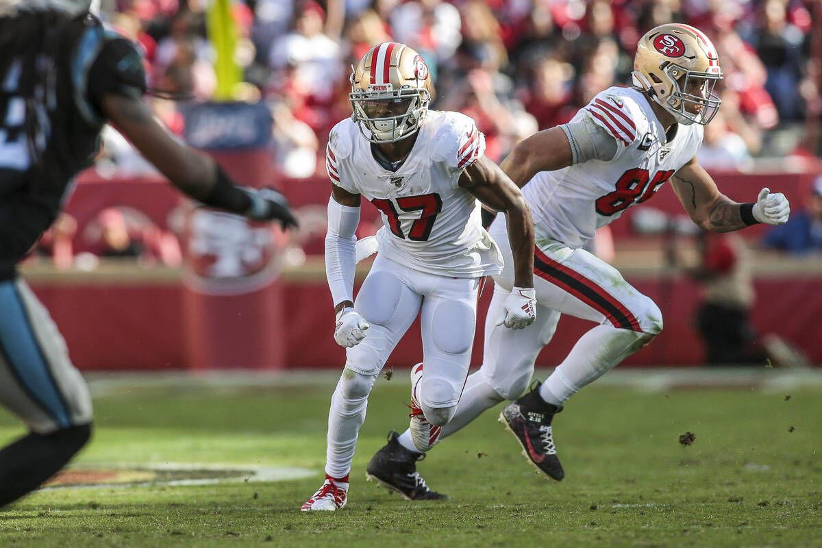 San Francisco 49ers wide receiver Emmanuel Sanders warms up prior