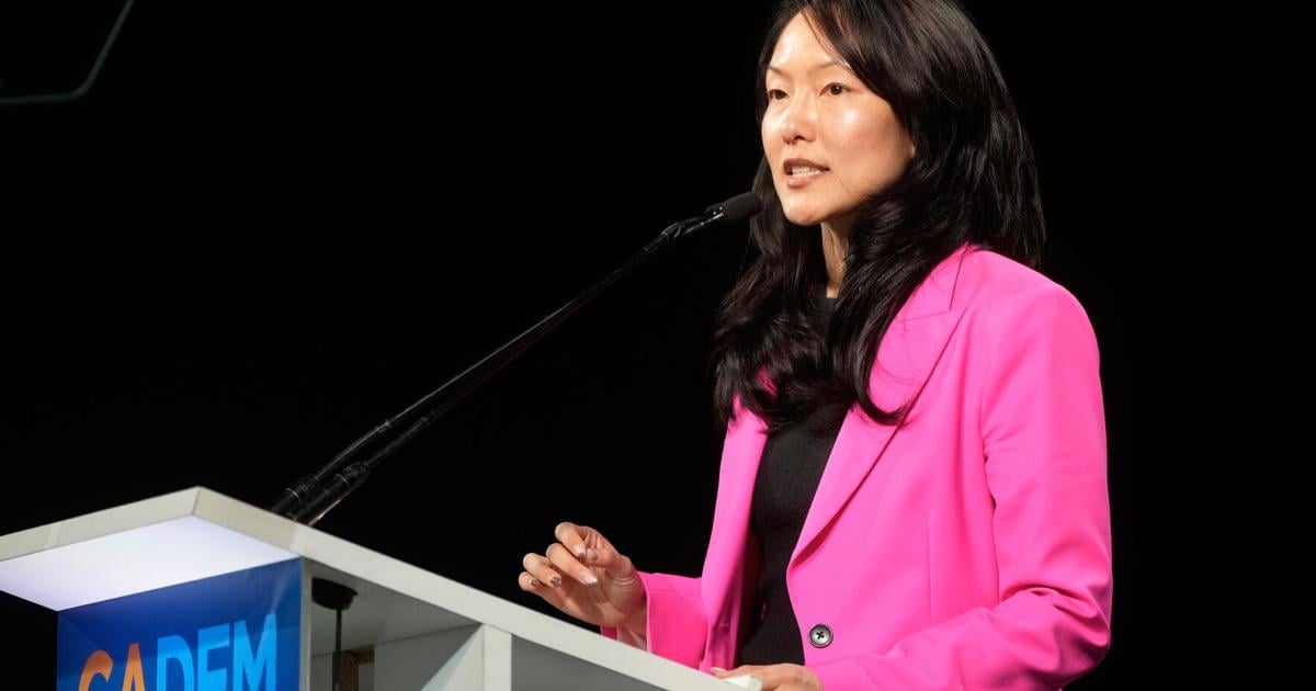 Kim touts single-payer plan after leading primary