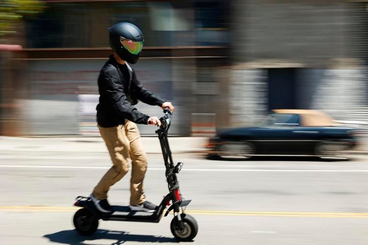 As e-scooter industry matures, riders move from renting to buying | San News | sfexaminer.com