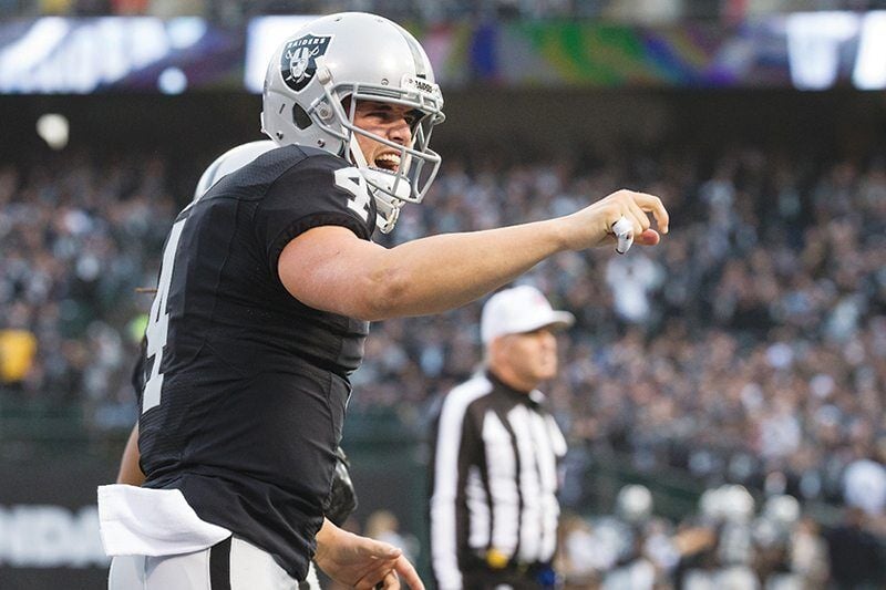 Raiders bench starting QB Derek Carr, ex-Patriot Jarrett Stidham