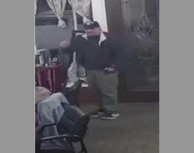 Suspect who fired blanks in SF synagogue