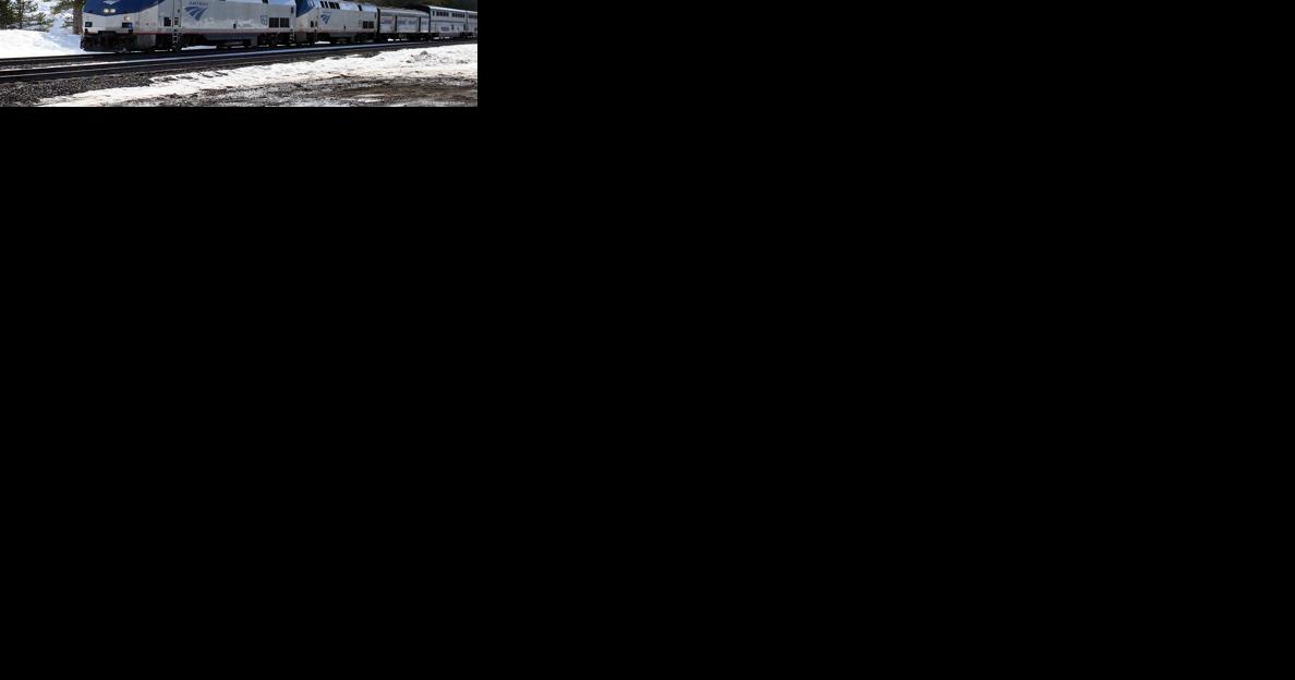 Twitter's newest darling is Amtrak train bound for Chicago | Transit - Vimarsana News