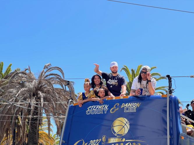 Watch Golden State Warriors NBA championship parade live