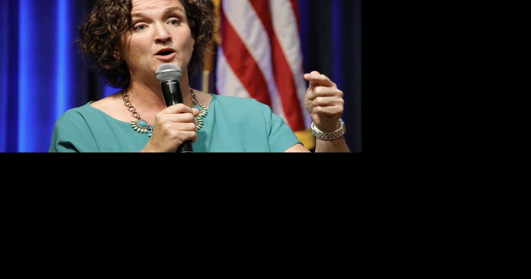 Porter vows to fight against the president and for affordability