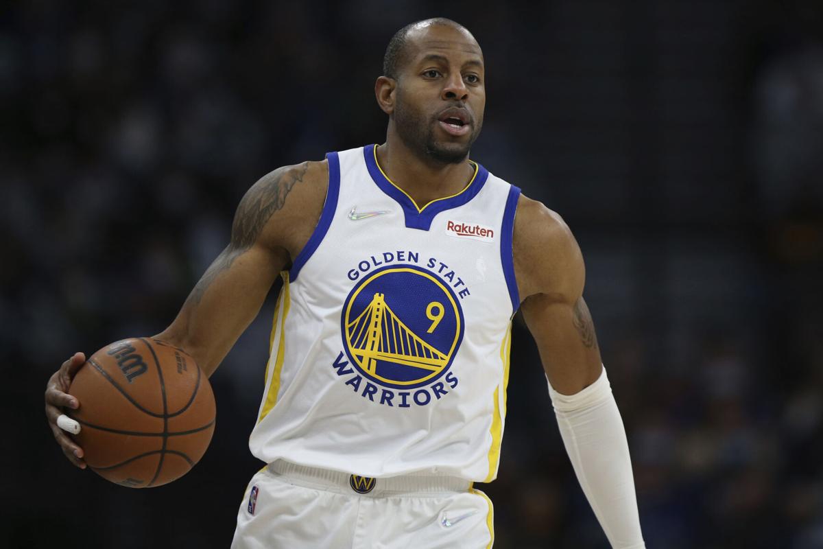 Steph Curry, Andre Iguodala's leadership imperative to heal