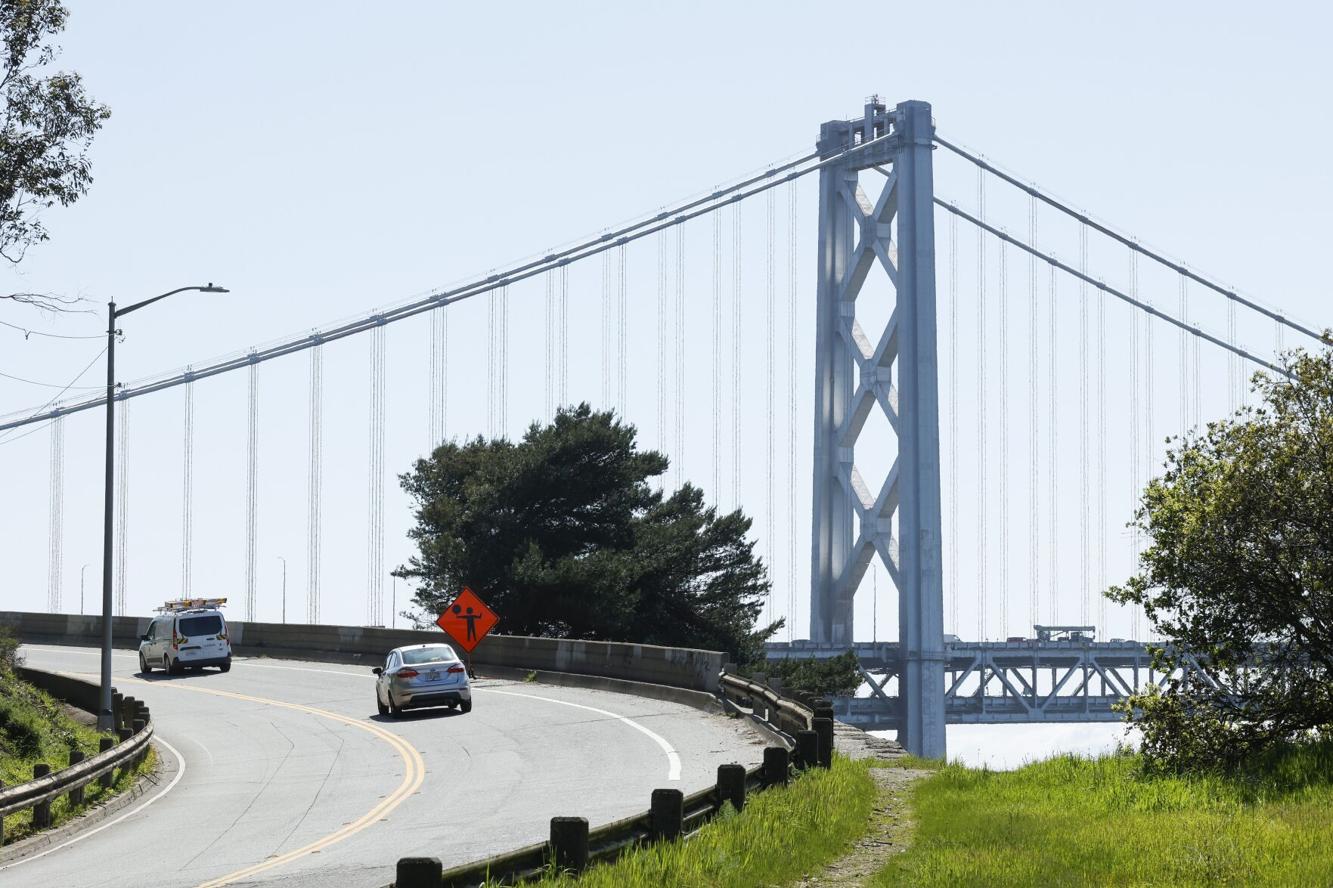 FasTrak scam targets Bay Area toll bridge, fastlane drivers Transit(03)
