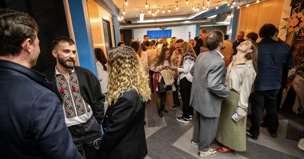 जैक्सन स्क्वायर पॉप अप प्लेटफॉर्म यूक्रेनी संस्कृति