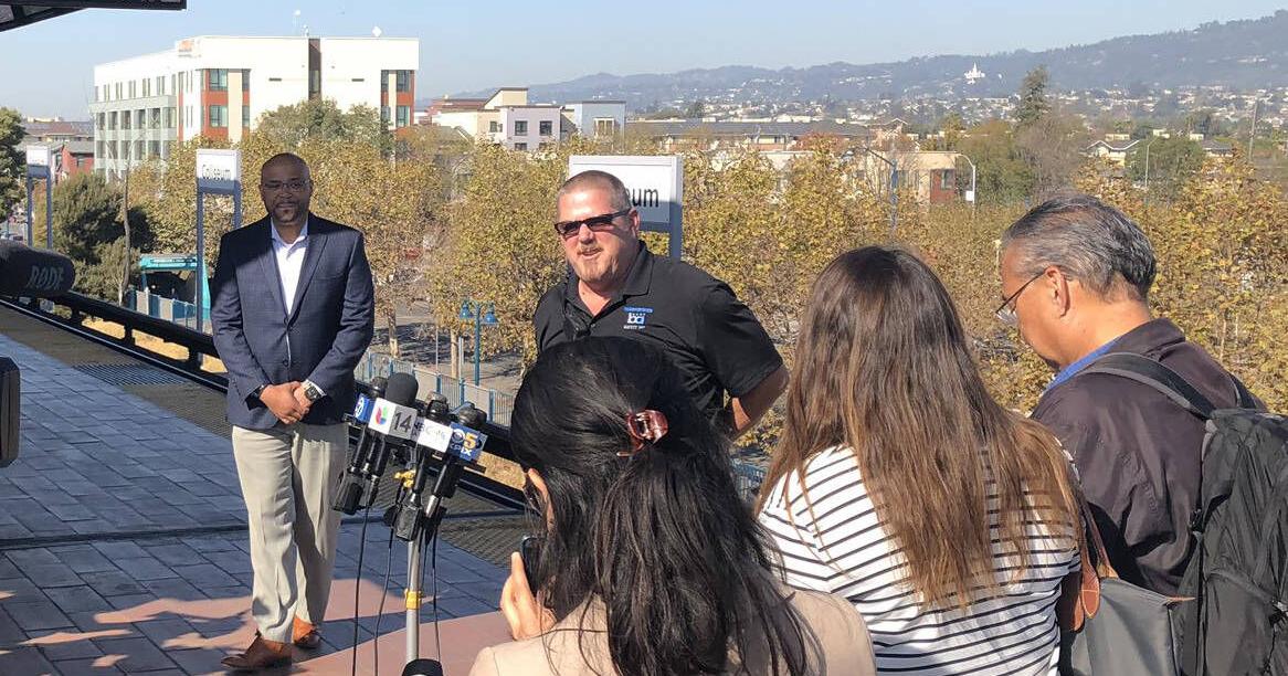 BART employee pulls man from path of train | Archives | sfexaminer.com