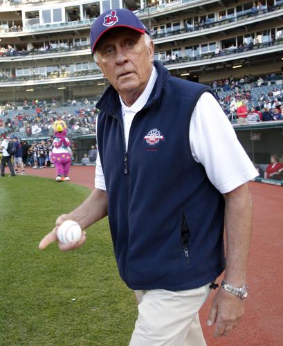 Baseball Hall of Famer, knuckleballer Phil Niekro dies at 81