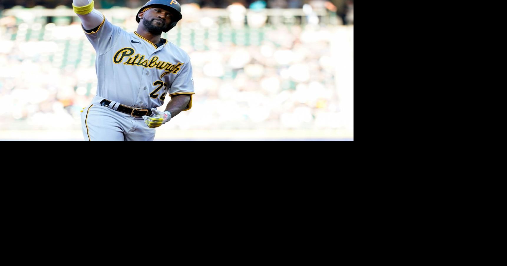 McCutchen sparks record-tying home run barrage as Pirates sink