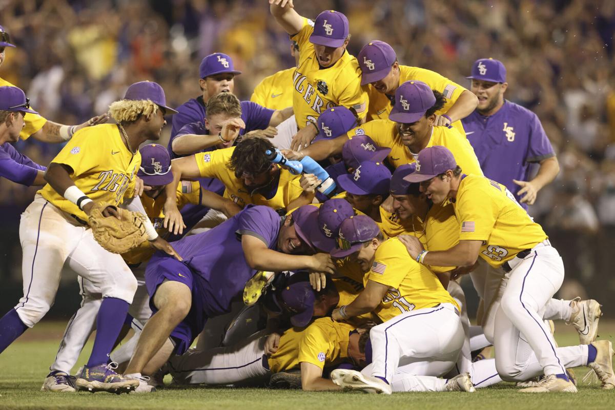 Florida sets College World Series record for runs with 24-4 win