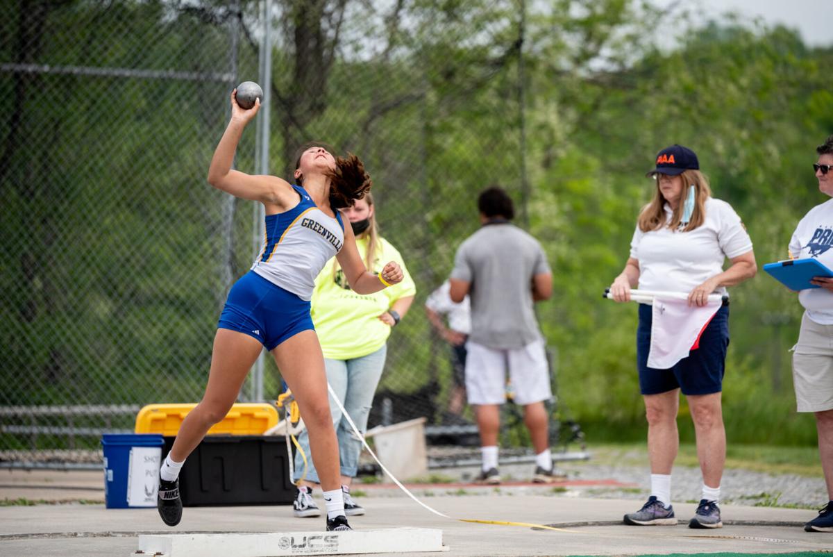 D10girlsshotput-TM-4.jpg