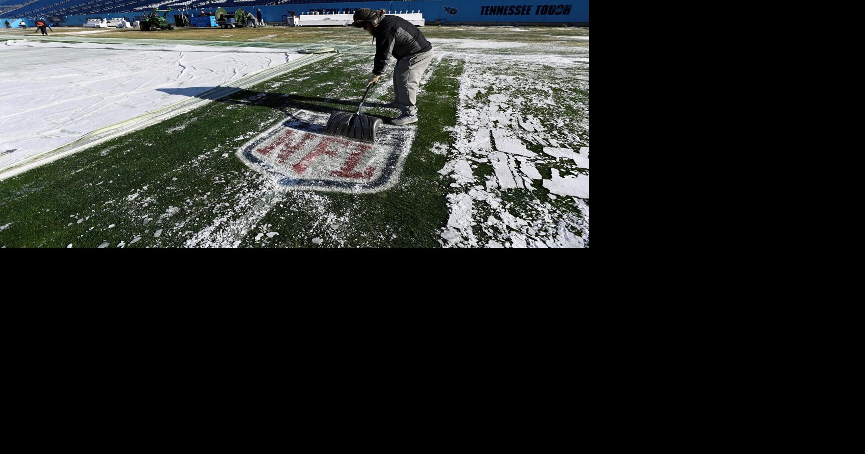 Texans-Titans game delayed by one hour due to power outages - ESPN