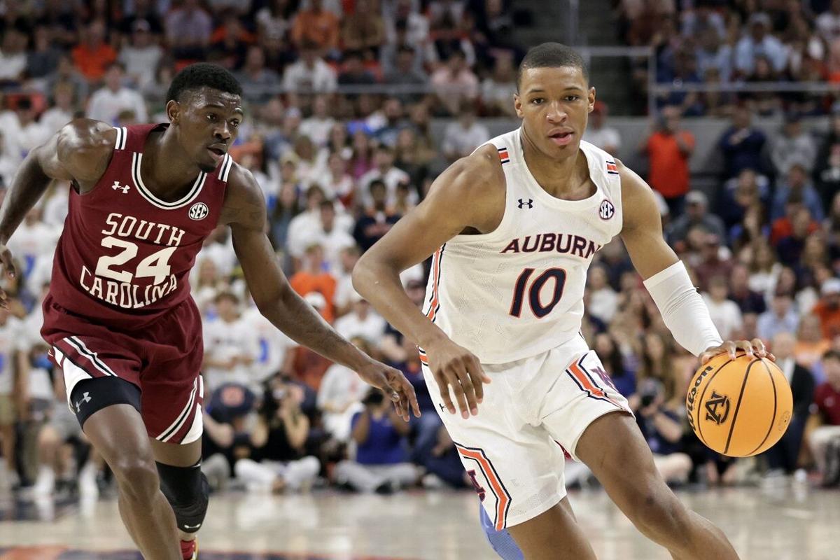 Top 25 Capsules: No. 5 Auburn tops South Carolina, 82-71, to ...