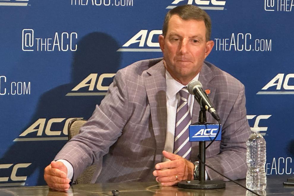 Swinney says help from Congress is only way to discourage 'blatant'tampering in college football