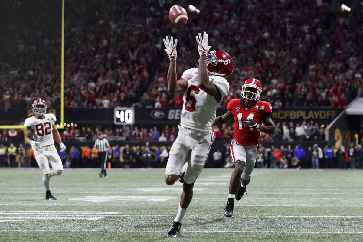 50+ Devonta Smith Arms Alabama Pics