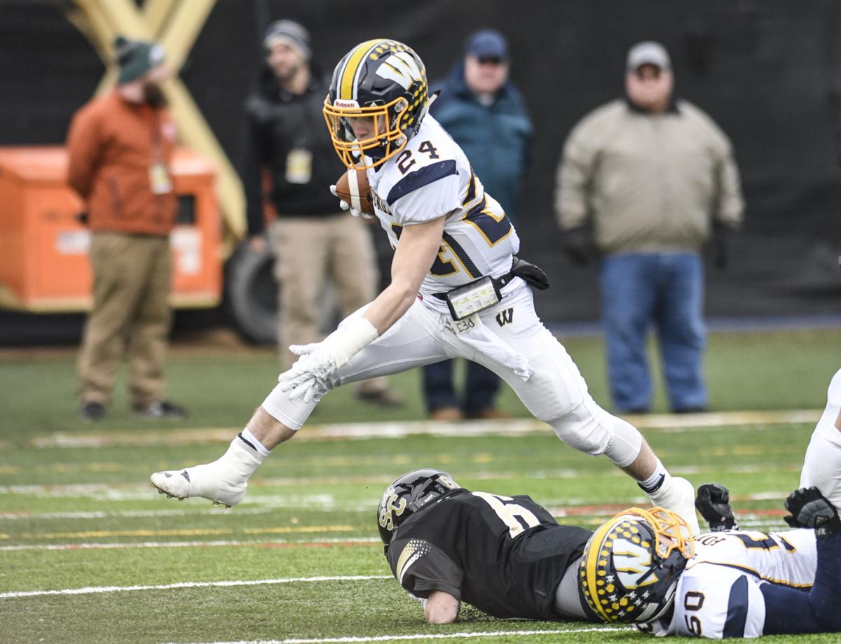 Hounds Suffer 48 0 Loss To Powerhouse Southern Columbia In 2a
