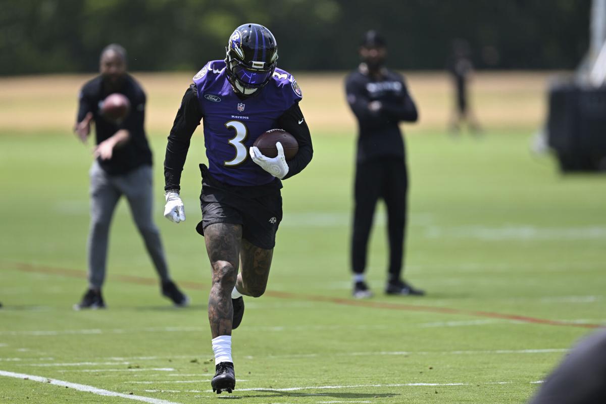 Beckham suits up for first time in 16 months as Ravens begin minicamp, Sports