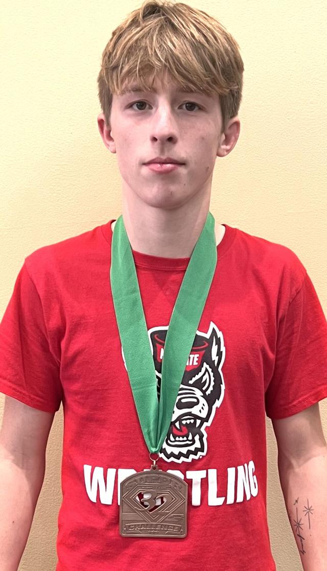 Gill places 6th at Super 32 Wrestling Tournament in North Carolina
