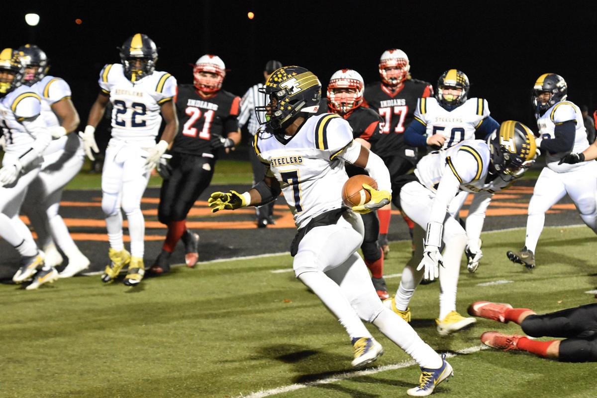 Farrell Shuts Out Conemaugh Township 30 0 In 1st Round Of Piaa