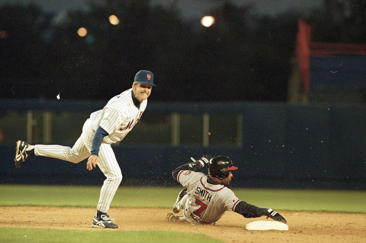 Braves World Series champion Dwight Smith dies at 58