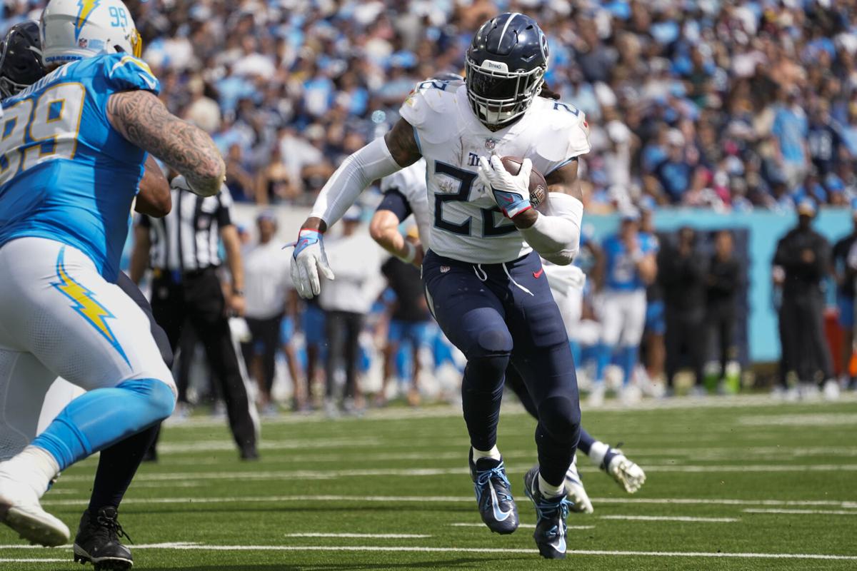 Titans' Derrick Henry not expected to play vs. Cowboys on 'Thursday Night  Football,' per report 