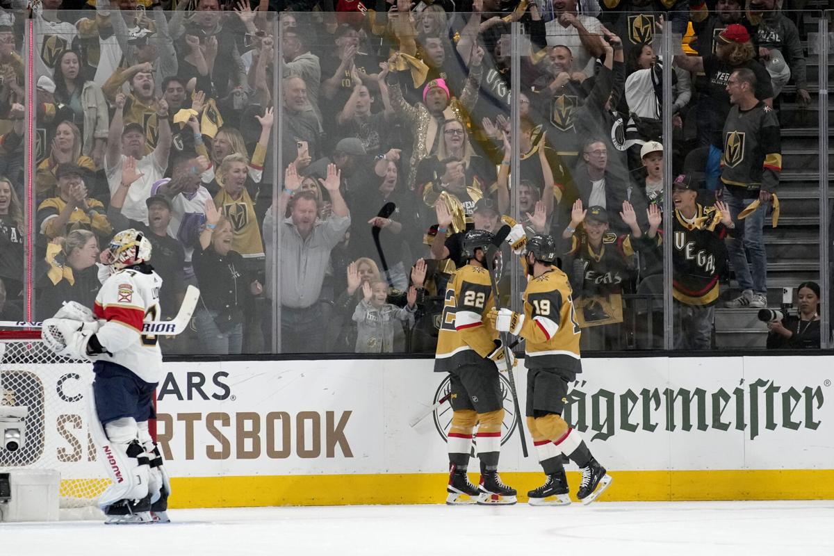 Golden Knights take 2-0 lead in Cup Final with 7-2 win over Panthers