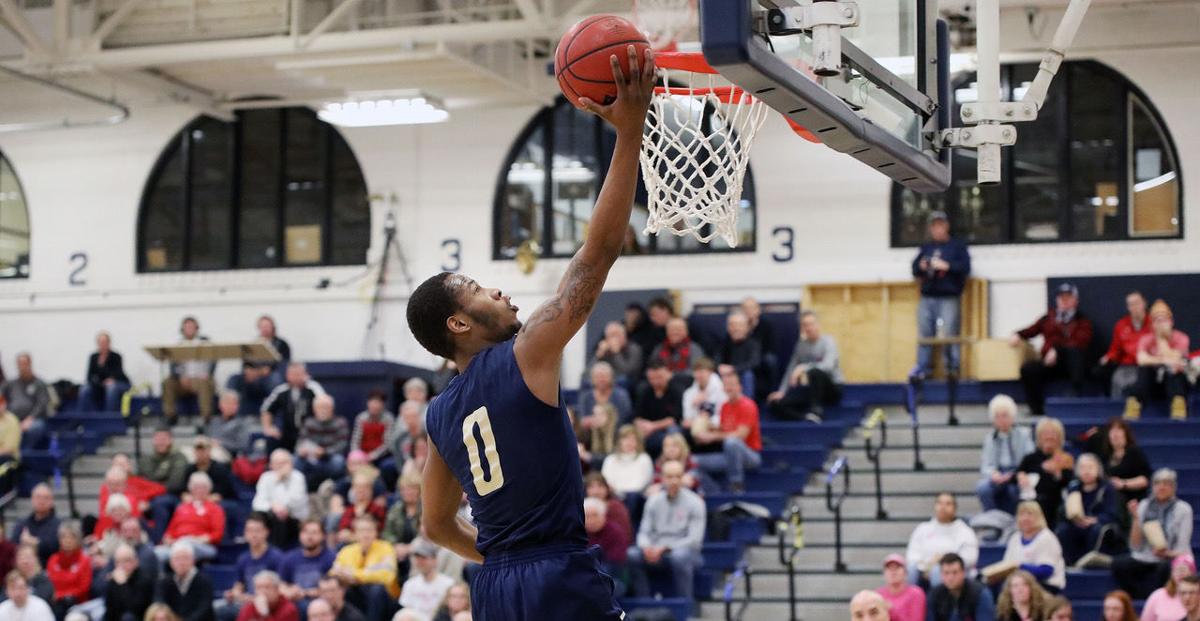 Collegiate Notebook Holloway Taking Charge To Help Thiel Win