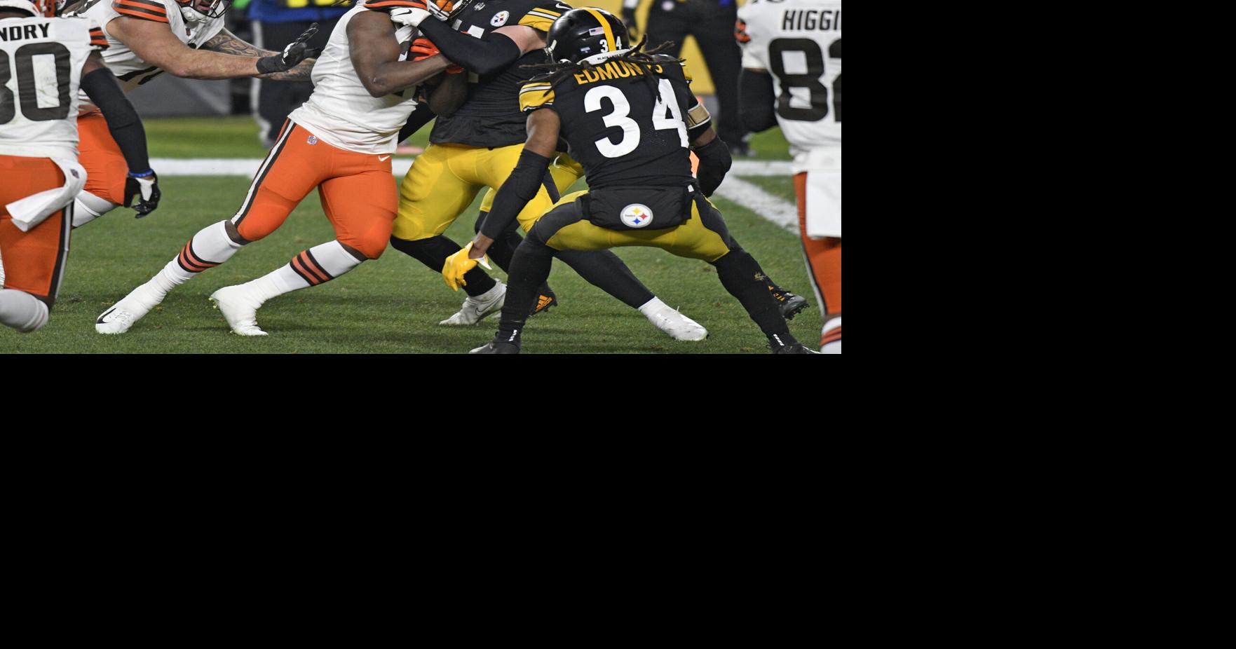 Browns stun Steelers early, hold on for 48-37 playoff victory