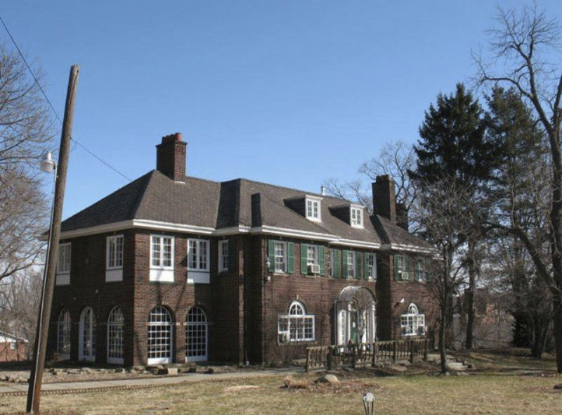 The walk of the town History tour covers N. Sharpsville Avenue area Local News