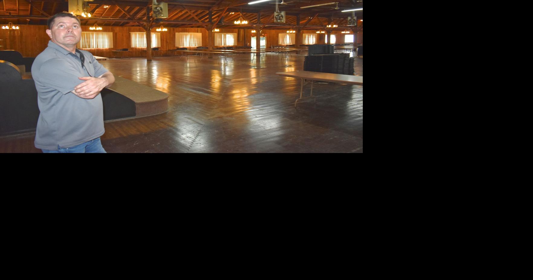 Yankee Lake's owners set for a big splash