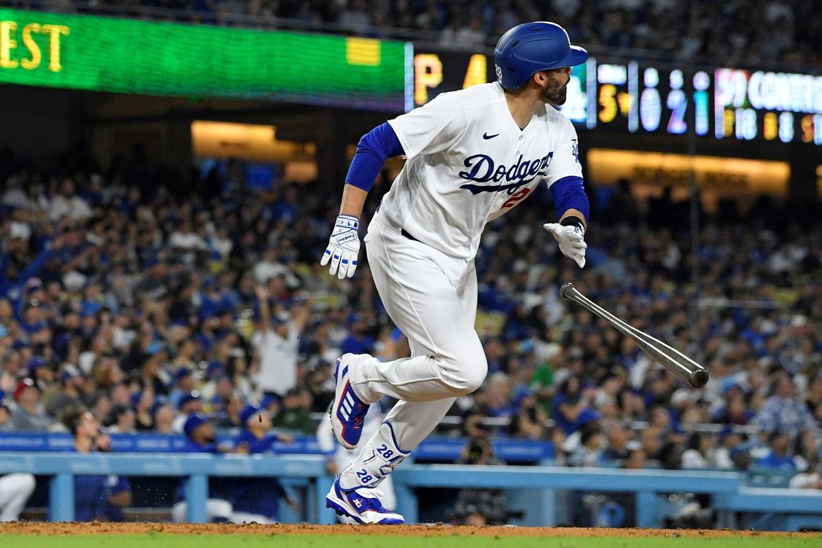 Two-homer inning leads Dodgers past Pirates