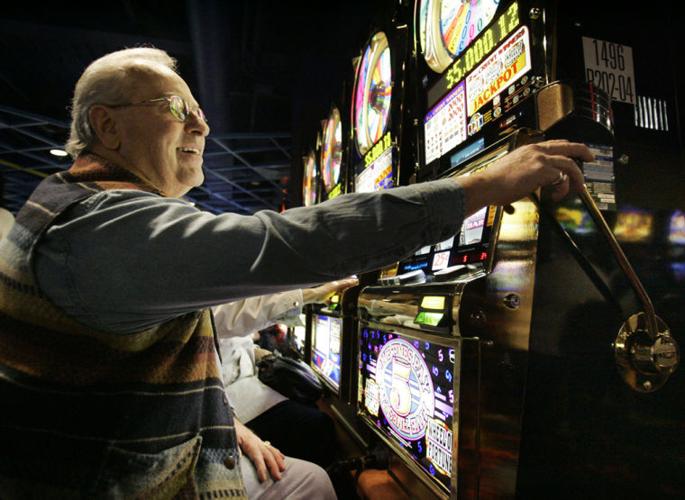 First state slots casino opens to fanfare at Wilkes-Barre racetrack |  Gallery | sharonherald.com