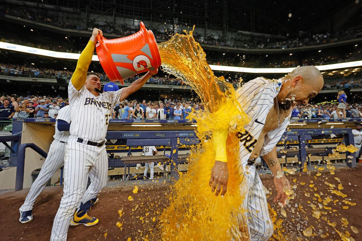 Brewers rookie Turang gets Gatorade shower after home opener 