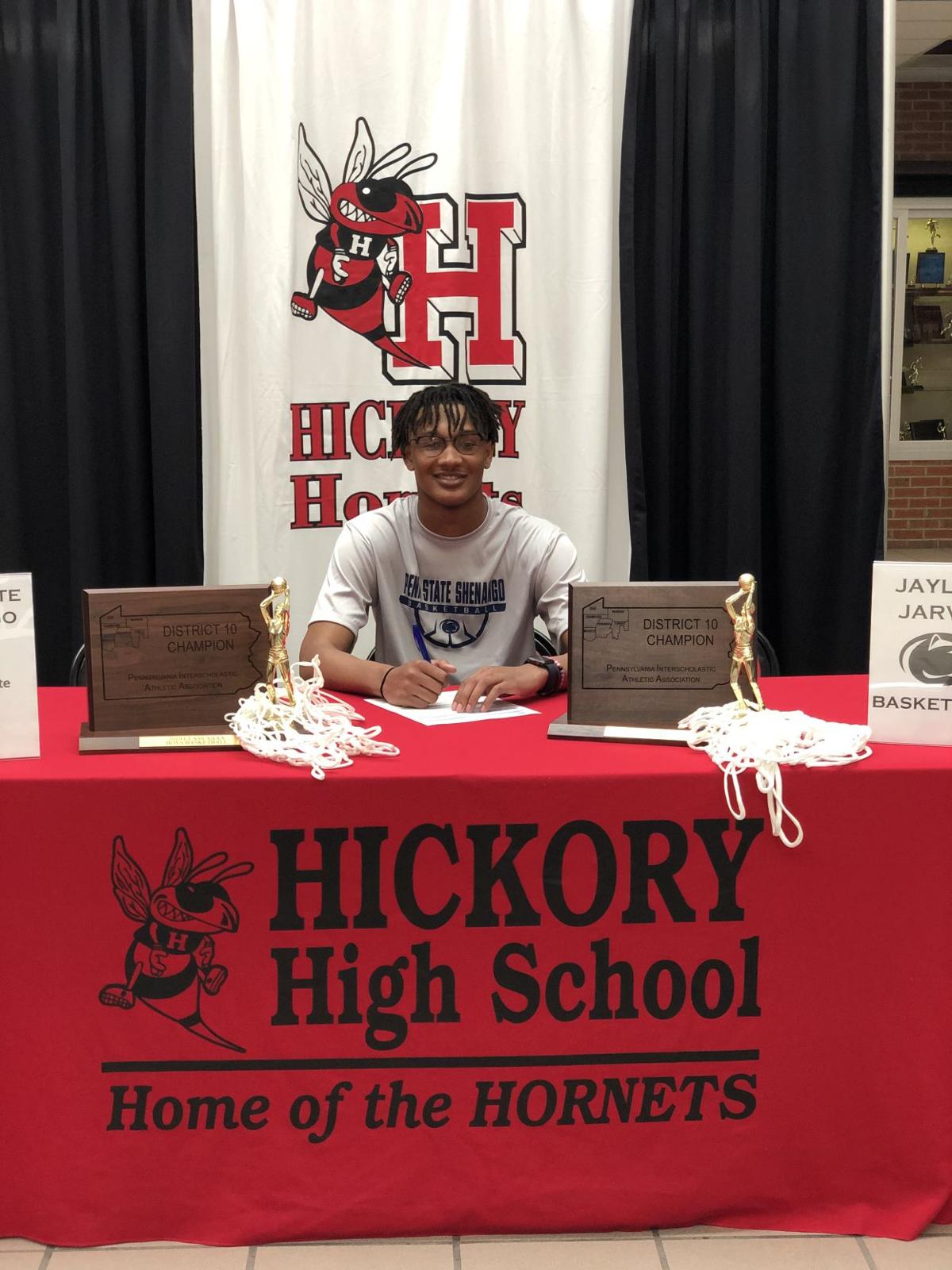 Hickory S Jarvie Kc S Vincent Will Continue Cage Careers At Psu Shenango Westminster Sports Sharonherald Com