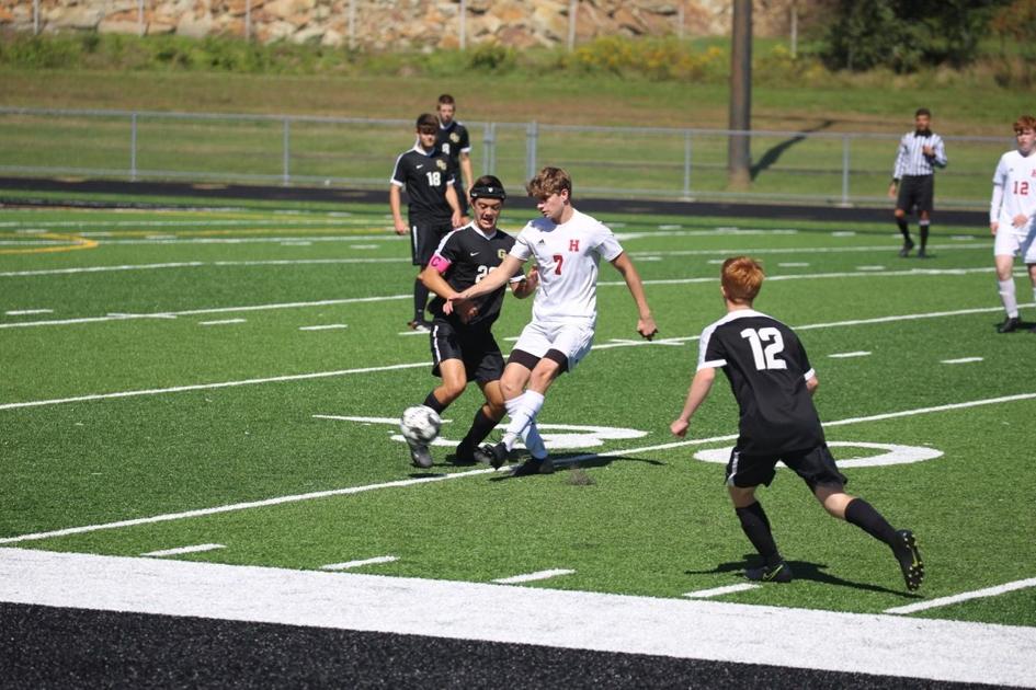 Roundup Hickory boys soccer edges GC in OT Sports