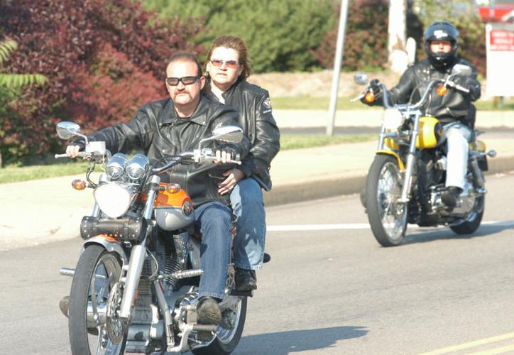 centers for disease control motorcycle helmets The Centers for Disease Control and Prevention (CDC) reports that helmets  reduce the risk of serious head injury by about 60% and traumatic brain  injury by about 53%