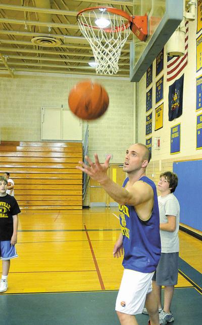 John Reimold Returns To Basketball In European League Sports