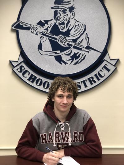 Reynolds Beau Bayless Signs With Harvard Sports Sharonherald Com