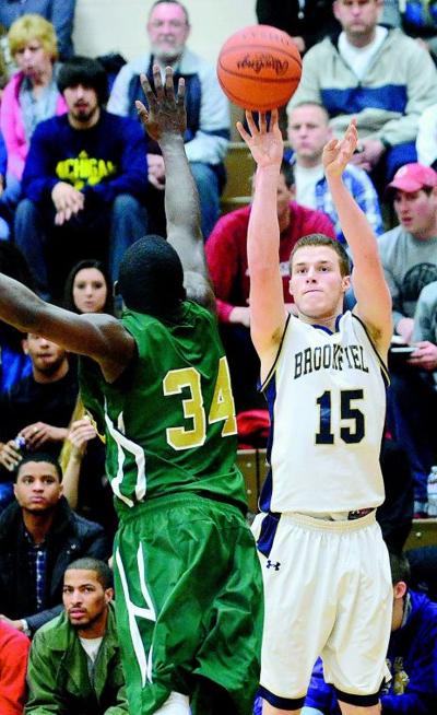 Brookfield S Season Ends With Loss To Irish At Warren Semifinals