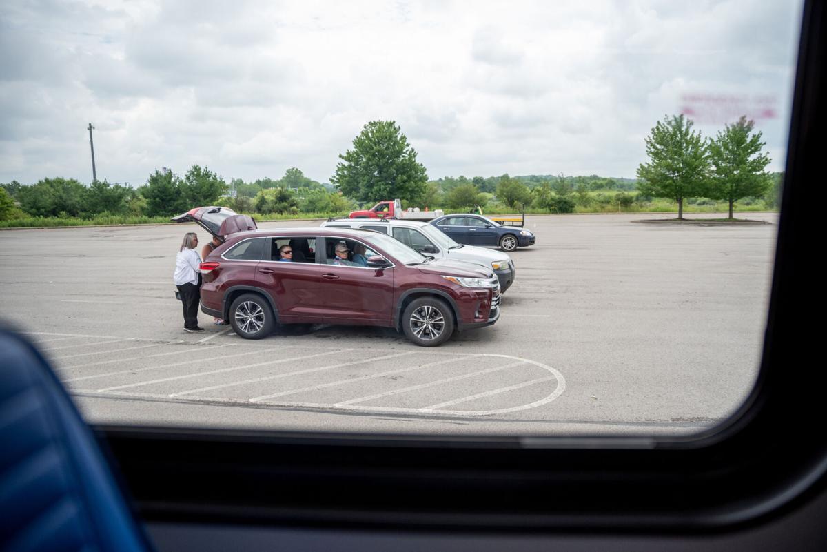 BusProject0712-TM-11 parking lot.jpg